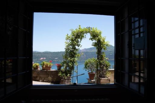 Ferienwohnung Giardino Sul Lago Castel Gandolfo Exterior foto